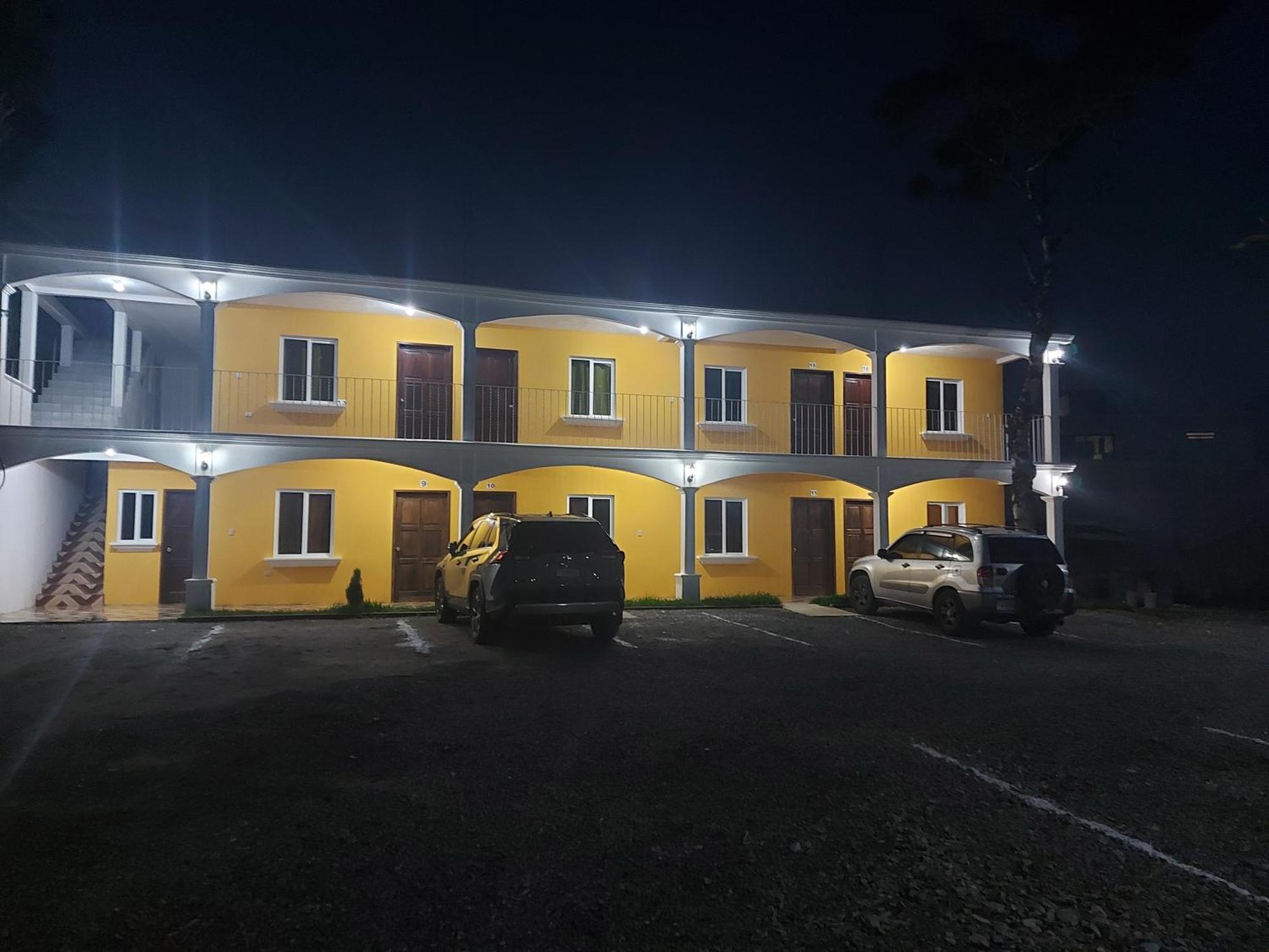 Hotel Los Reyes Cobán Eksteriør bilde